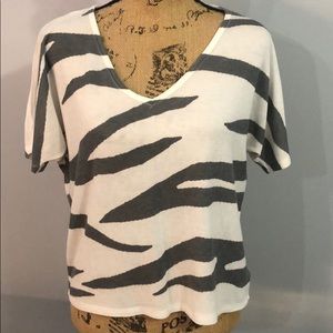 Forever21 Zebra Top Size medium
